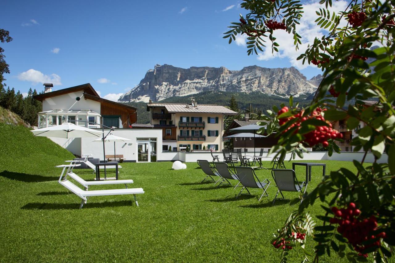 Dolomites Wellness Hotel Savoy La Villa  Dış mekan fotoğraf