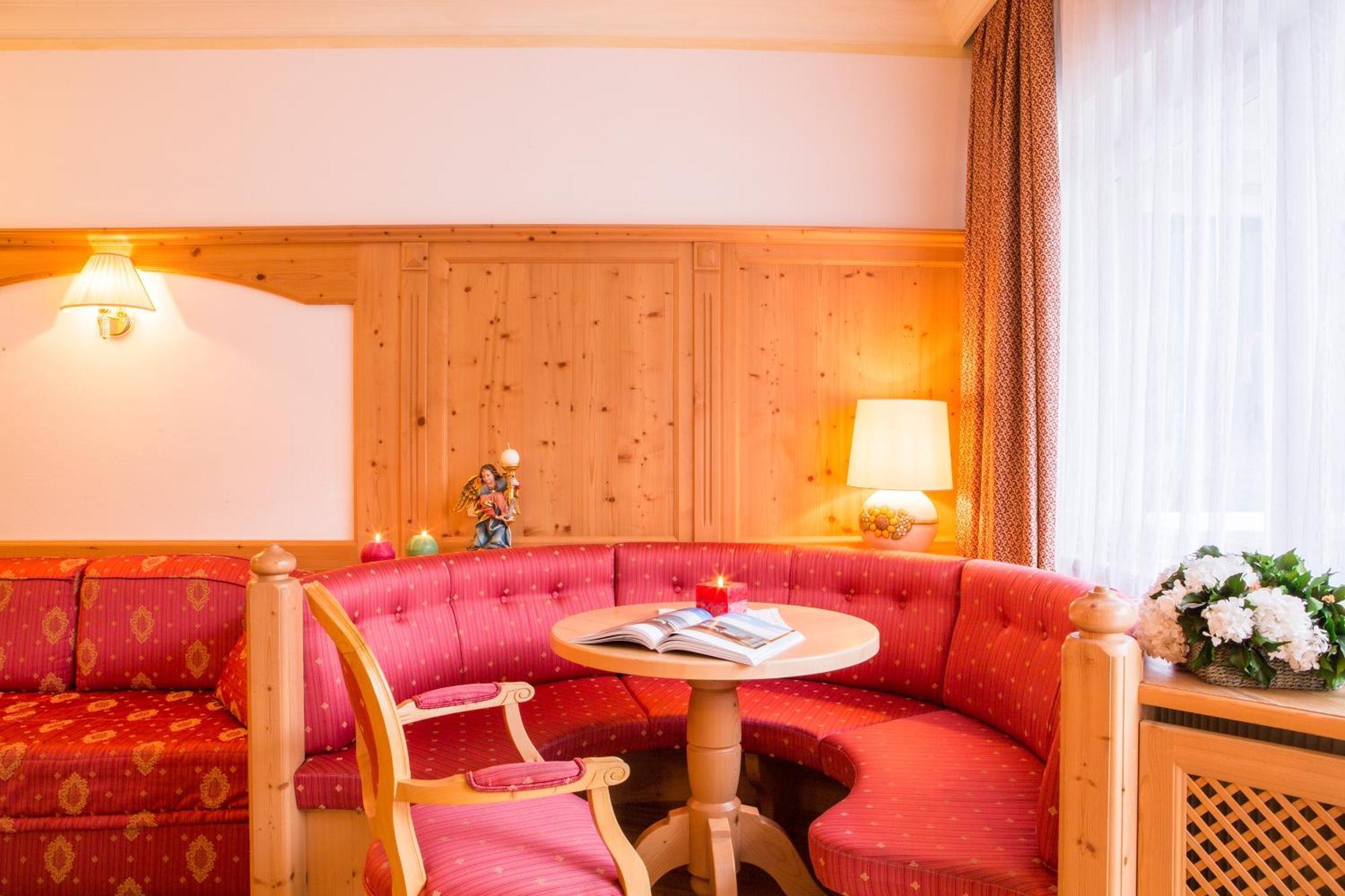 Dolomites Wellness Hotel Savoy La Villa  Dış mekan fotoğraf