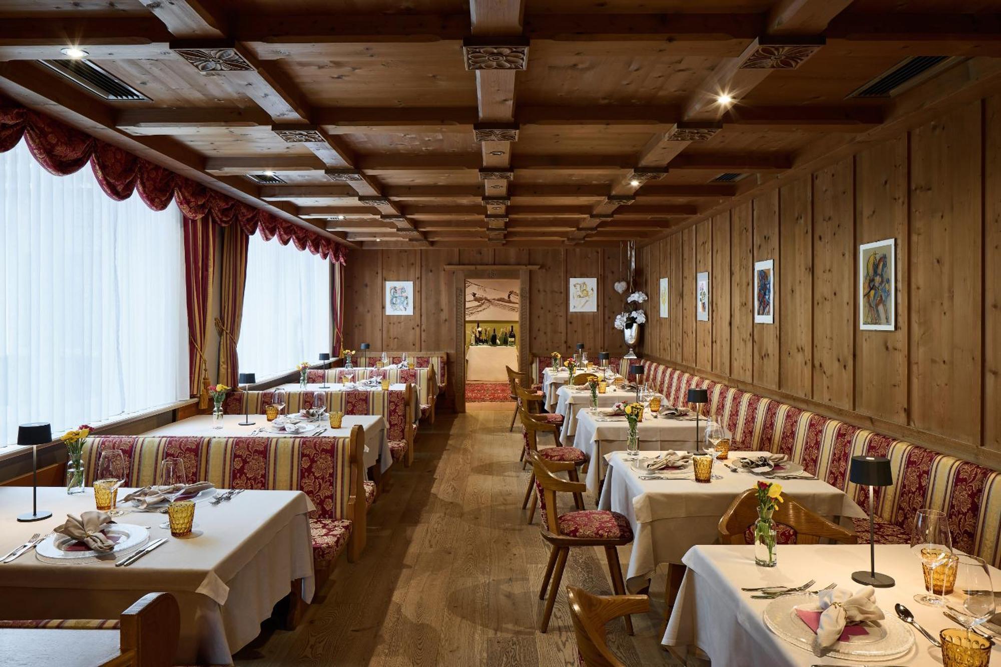 Dolomites Wellness Hotel Savoy La Villa  Dış mekan fotoğraf