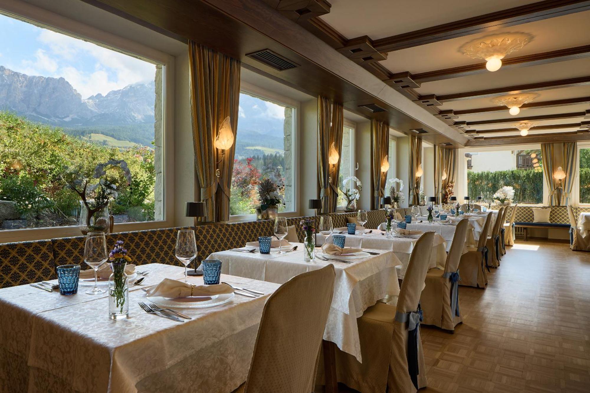 Dolomites Wellness Hotel Savoy La Villa  Dış mekan fotoğraf