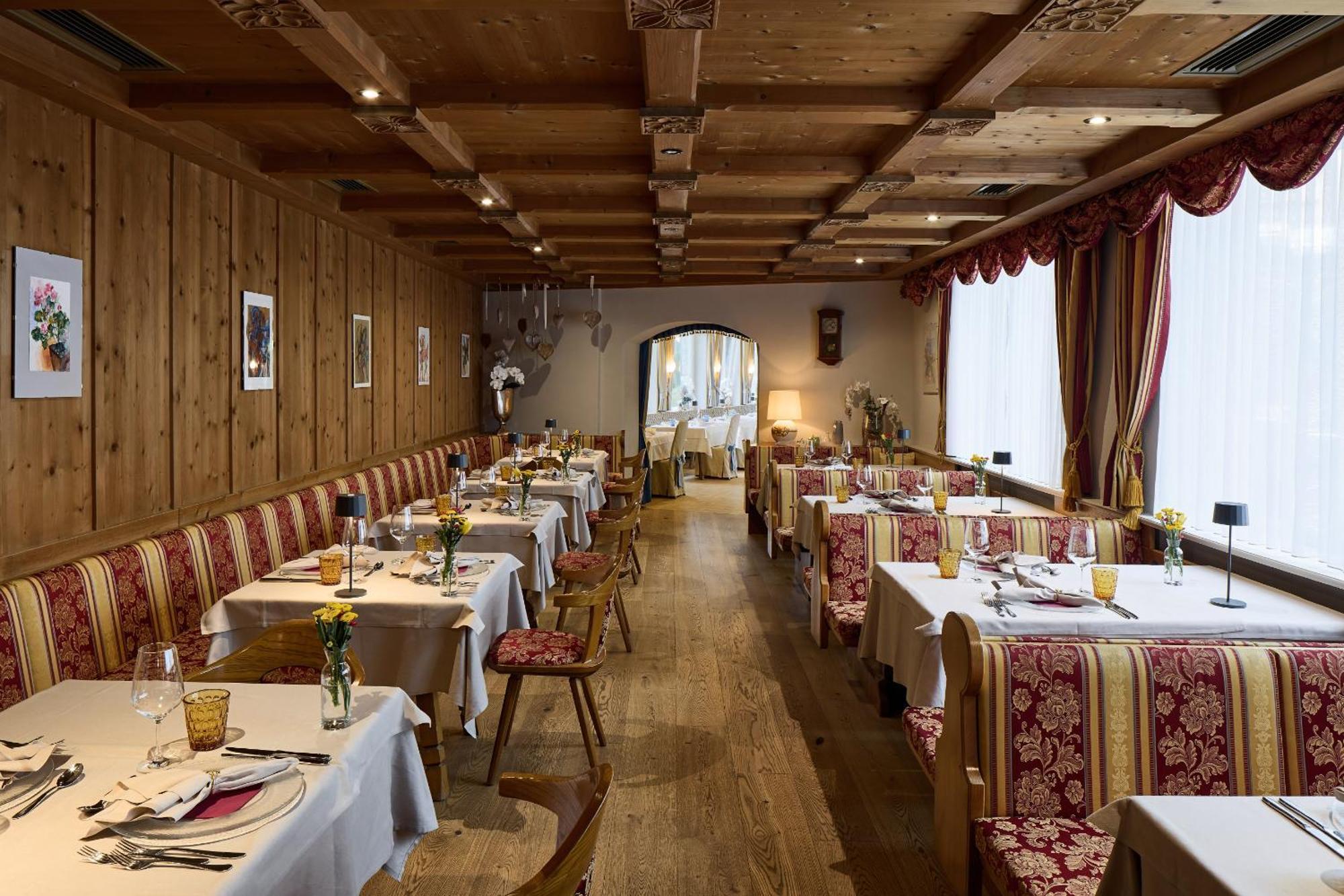 Dolomites Wellness Hotel Savoy La Villa  Dış mekan fotoğraf