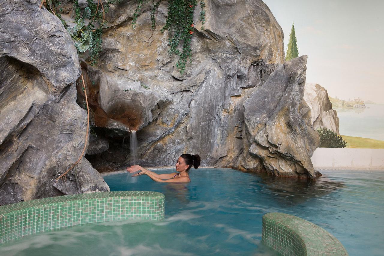 Dolomites Wellness Hotel Savoy La Villa  Dış mekan fotoğraf